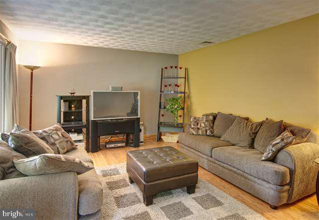 5949 Longview Road Harrisburg, PA 17112 - Photo 4 of 9 Gallery Image 4