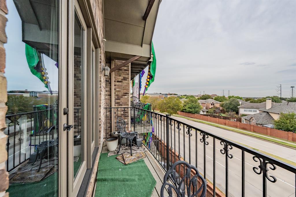 575 Rockingham Drive Irving, TX 75063 - Photo 29 of 38 a view of a city from a balcony