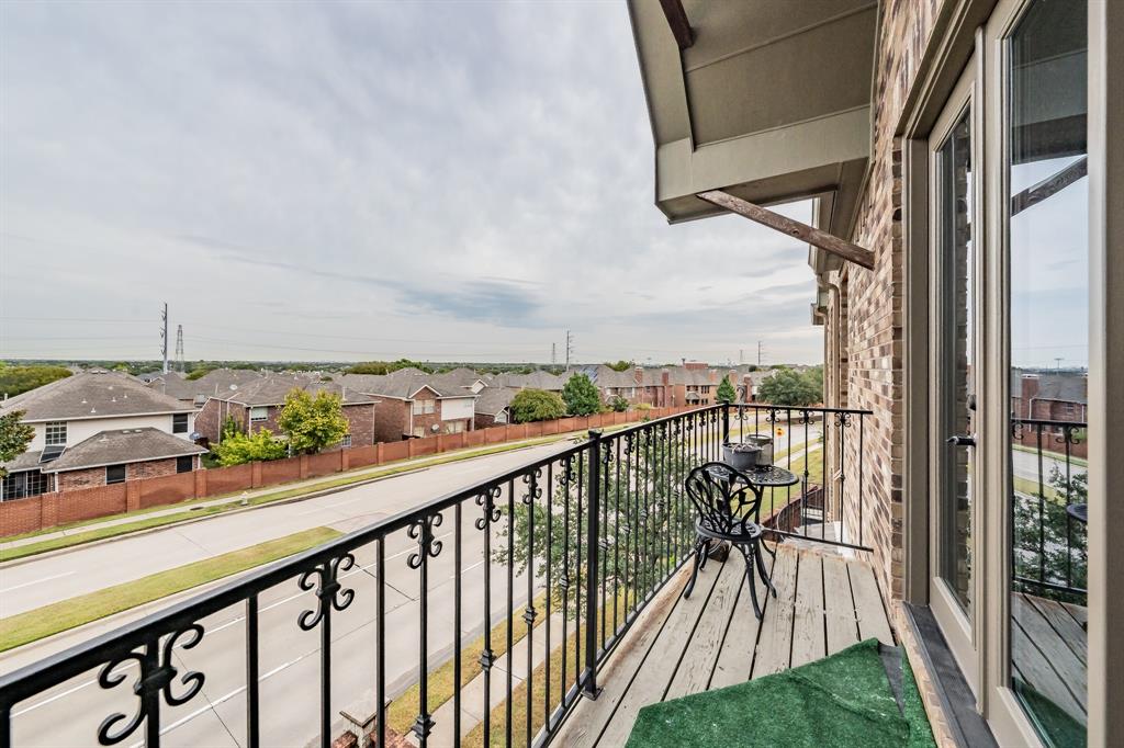575 Rockingham Drive Irving, TX 75063 - Photo 30 of 38 a view of balcony with furniture
