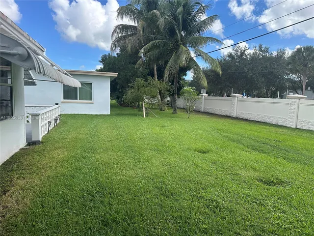 $2,100 | 8308 Northwest 57th Court, Tamarac, FL 33321