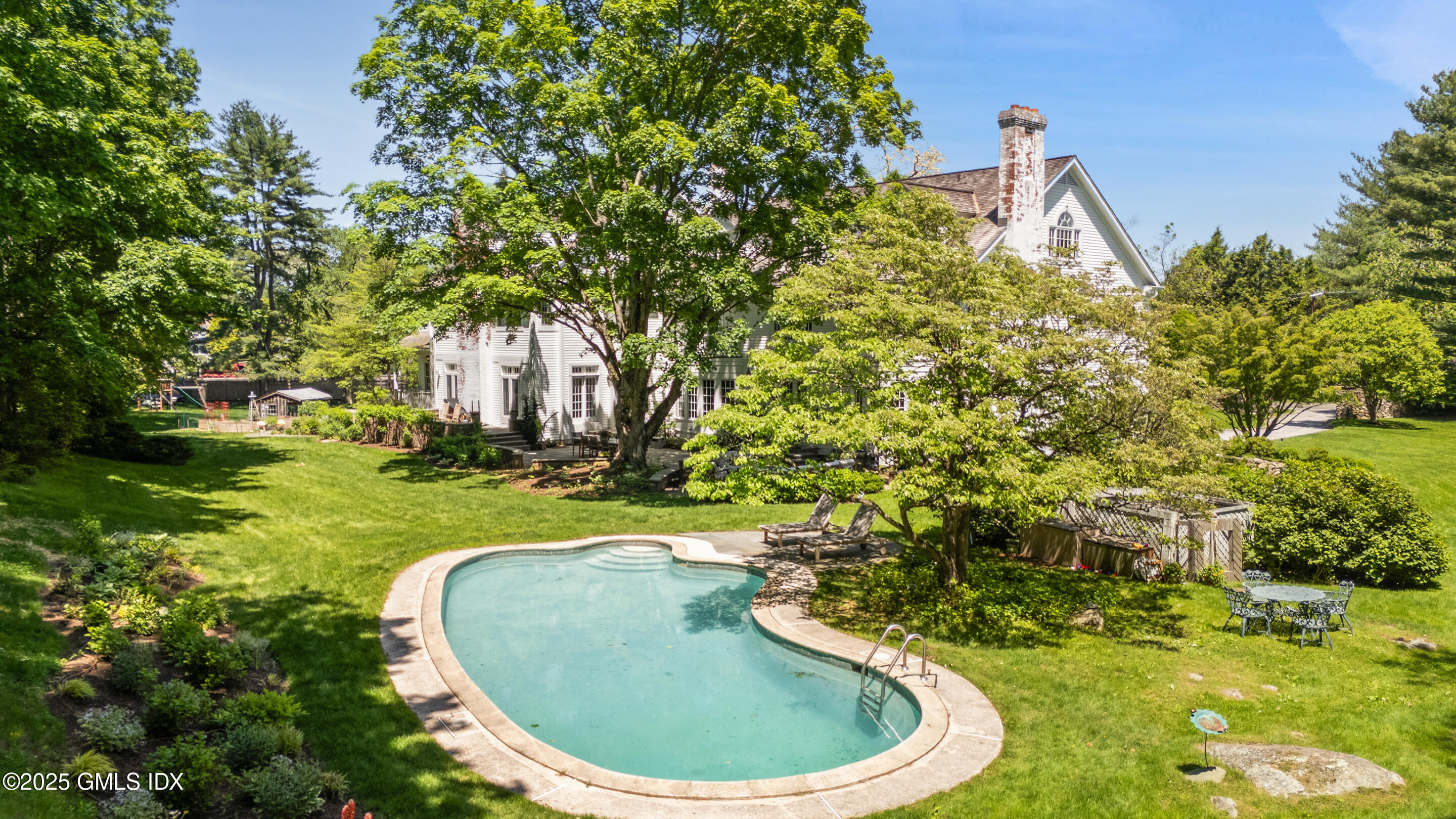 280 Round Hill Road Greenwich, CT 06831 - Photo 35 of 43 Pool