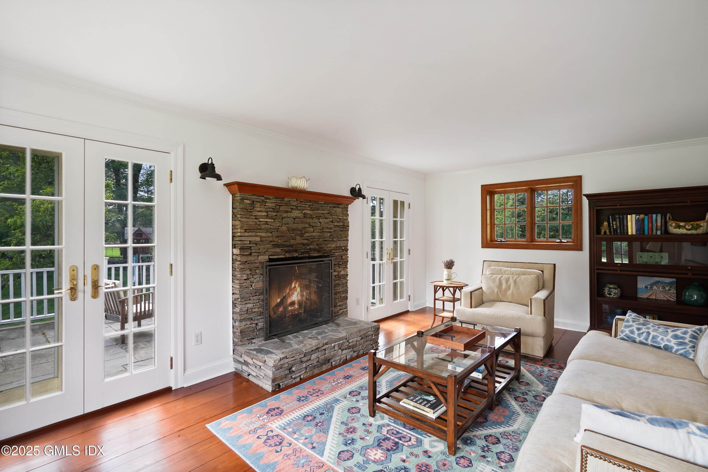 280 Round Hill Road Greenwich, CT 06831 - Photo 40 of 43 Guest LR