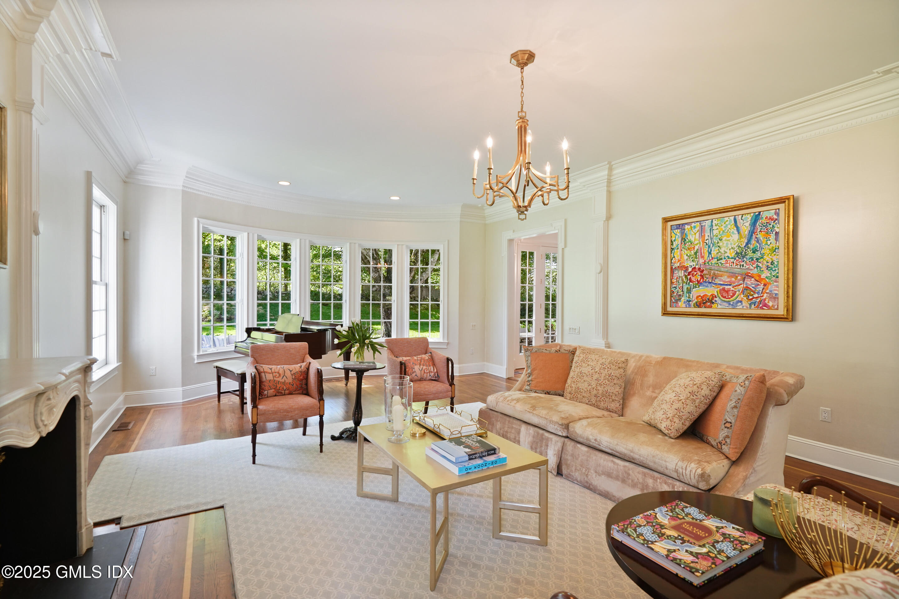 280 Round Hill Road Greenwich, CT 06831 - Photo 6 of 43 Living Room