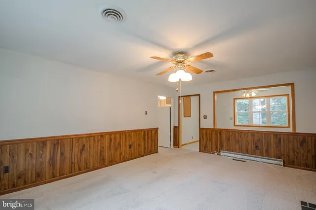 $333,300 | 26929 South Tourmaline Drive, Hebron, MD 21830