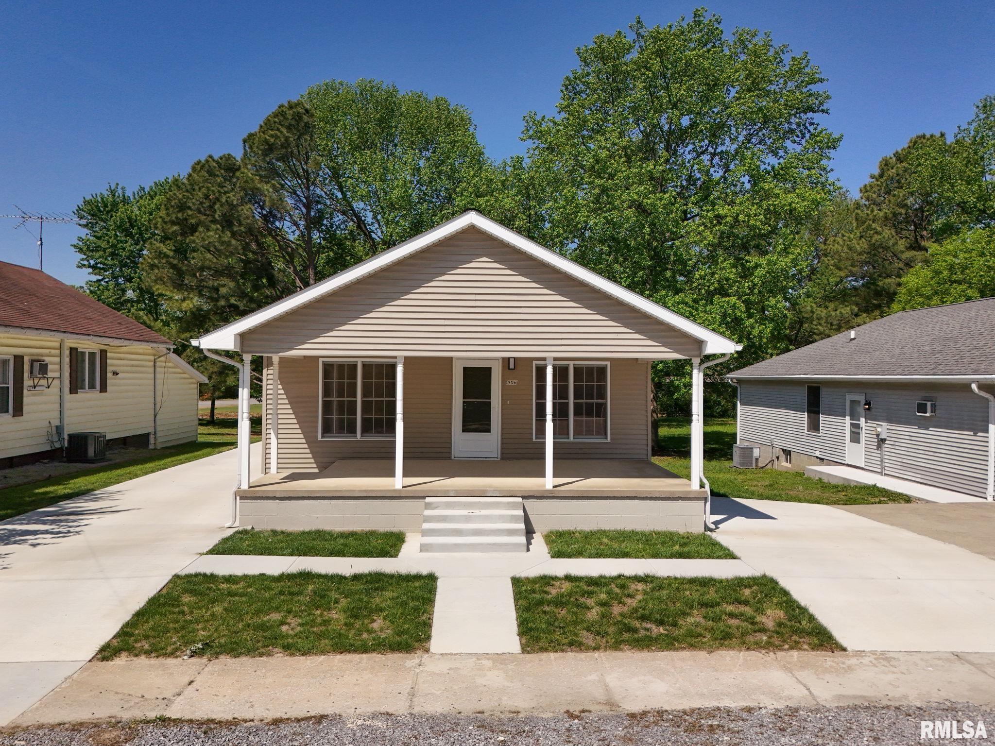 906 North Johnson Street Marion, IL 62959 - Photo 2 of 35