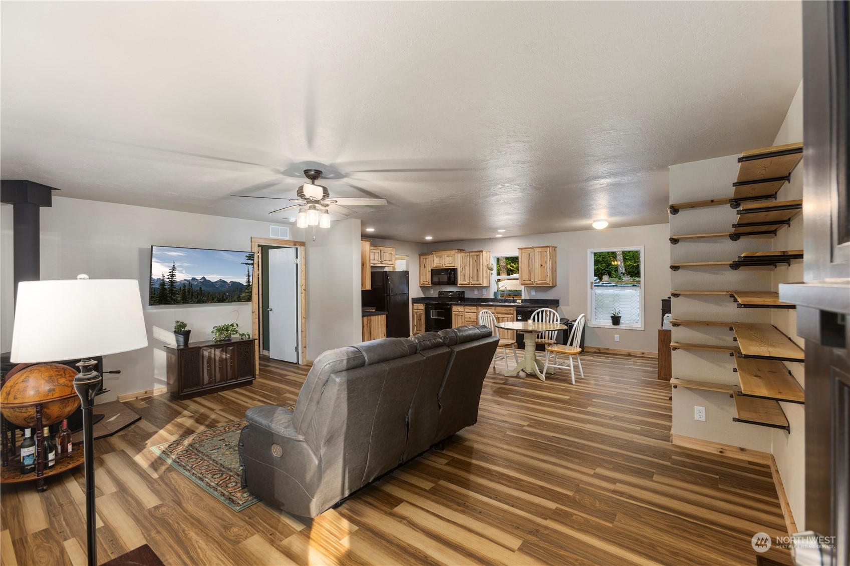 230 East Sleaford Road Shelton, WA 98584 - Photo 8 of 40 Gallery Image 8