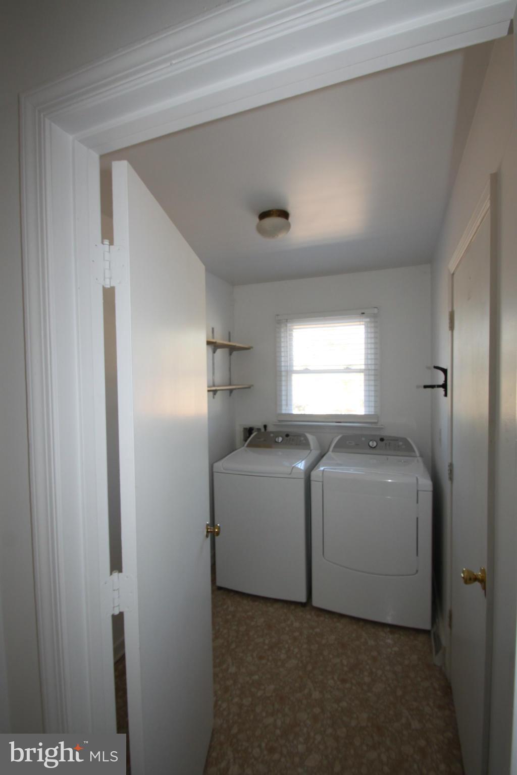 9403 White Shop Road Culpeper, VA 22701 - Photo 13 of 17 Washer/Dryer convey!
