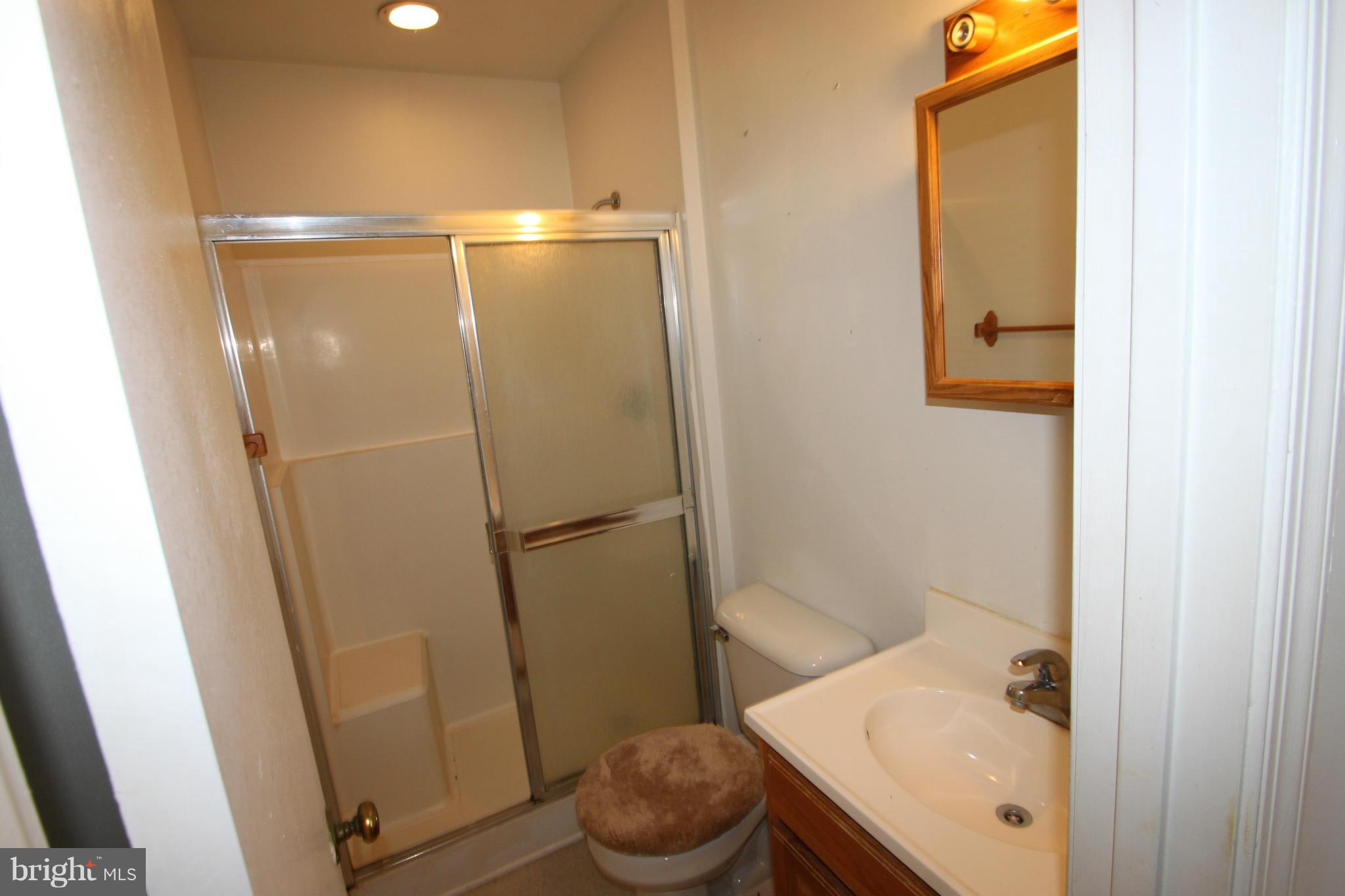9403 White Shop Road Culpeper, VA 22701 - Photo 17 of 17 Bath