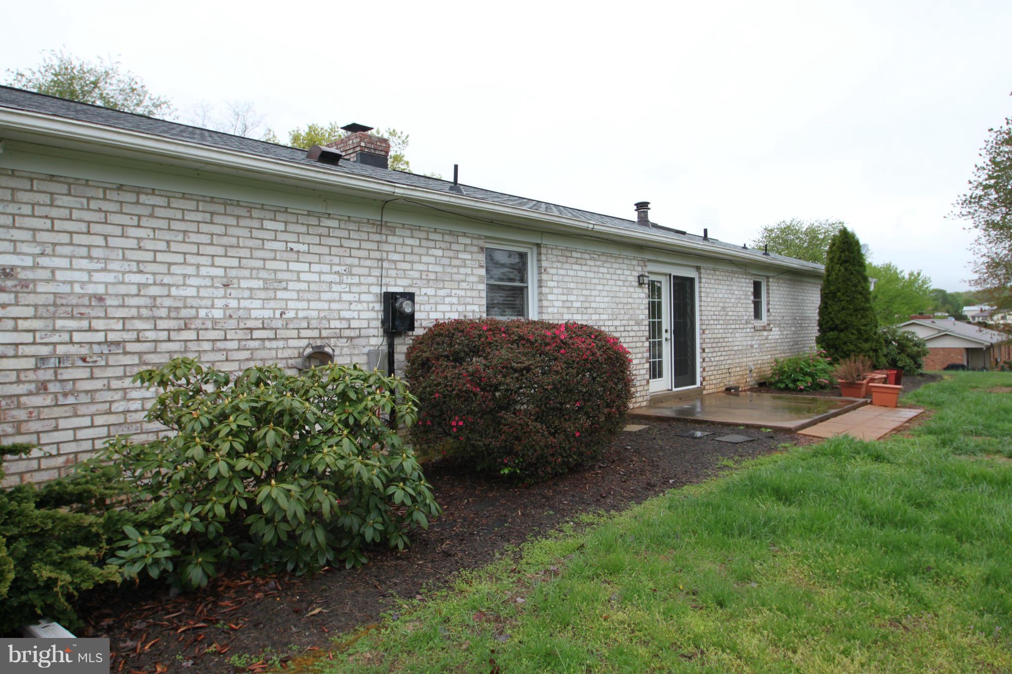 9403 White Shop Road Culpeper, VA 22701 - Photo 4 of 17 Exterior (Rear)