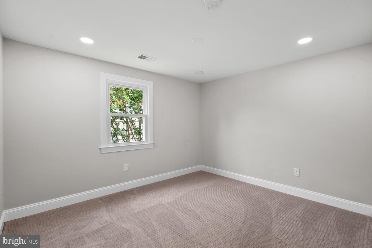 1506 Noyes Drive Silver Spring, MD 20910 - Photo 29 of 51 Bedroom 5 upper floor