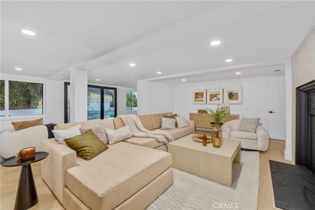 12852 Fairhaven Santa Ana, CA 92705 - Photo 21 of 45