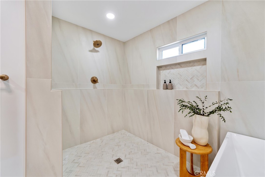 12852 Fairhaven Santa Ana, CA 92705 - Photo 39 of 45