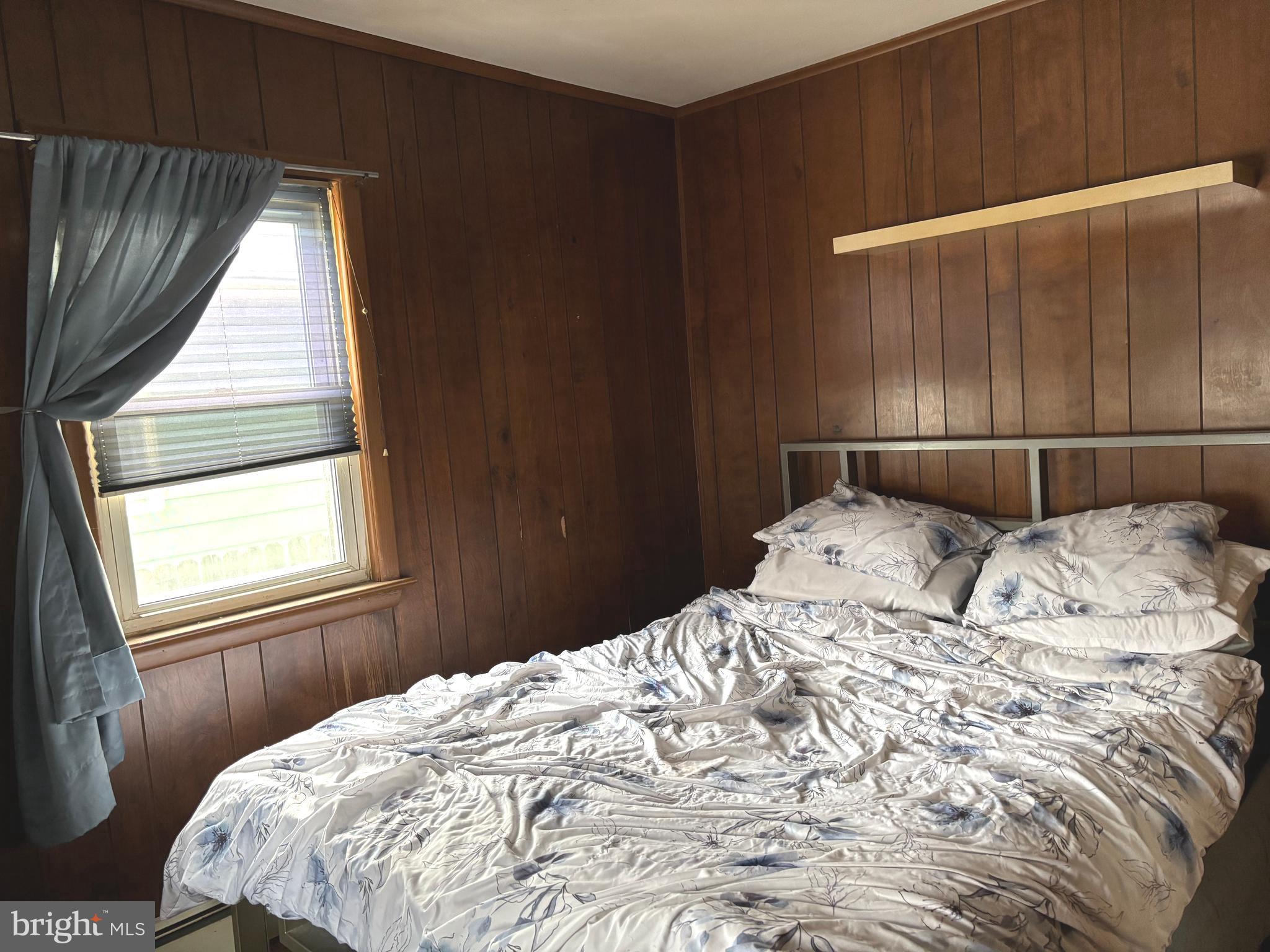 606 North Brown Street Gloucester City, NJ 08030 - Photo 13 of 23 Bedroom 1