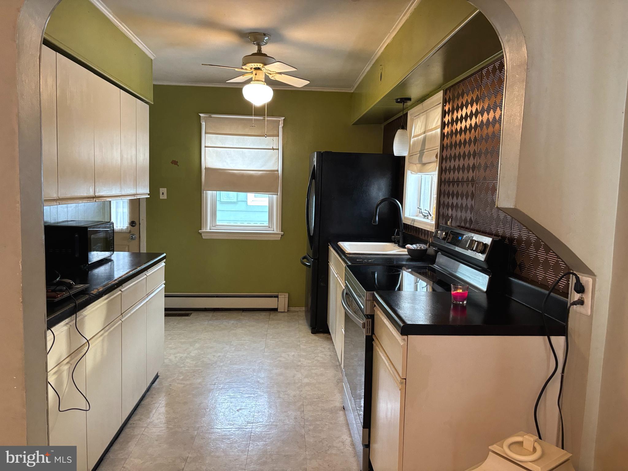 606 North Brown Street Gloucester City, NJ 08030 - Photo 6 of 23 Kitchen