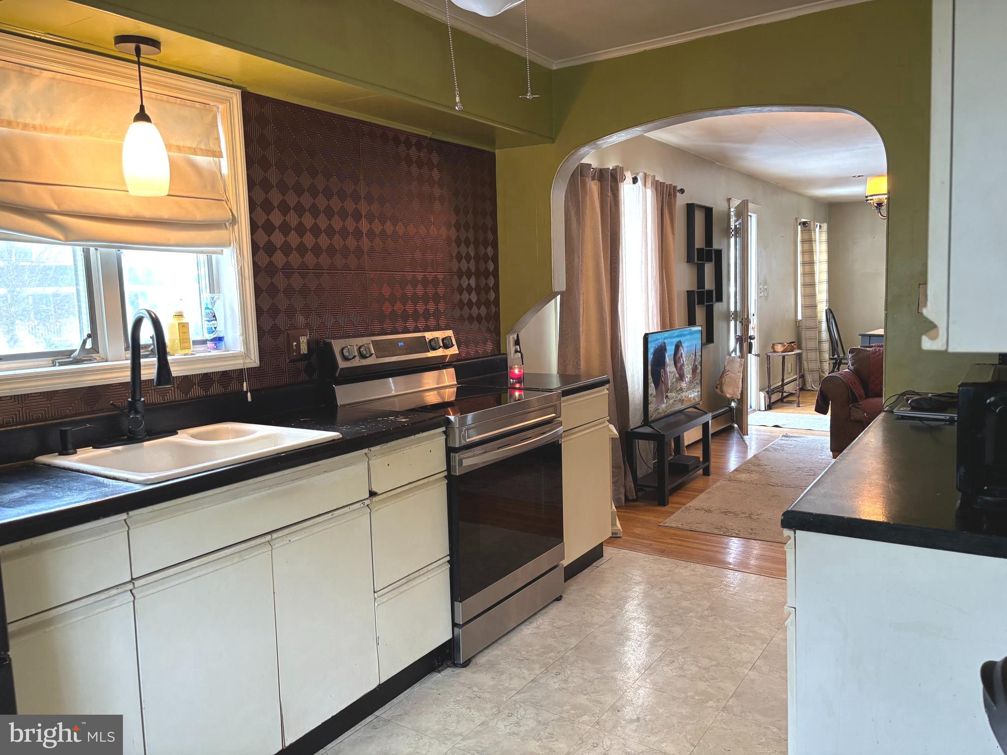 606 North Brown Street Gloucester City, NJ 08030 - Photo 7 of 23