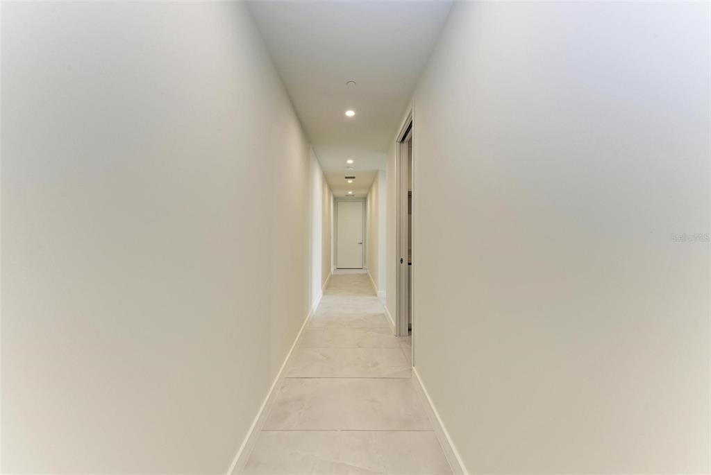 111 Golden Gate Point, Unit 402 Sarasota, FL 34236 - Photo 35 of 79