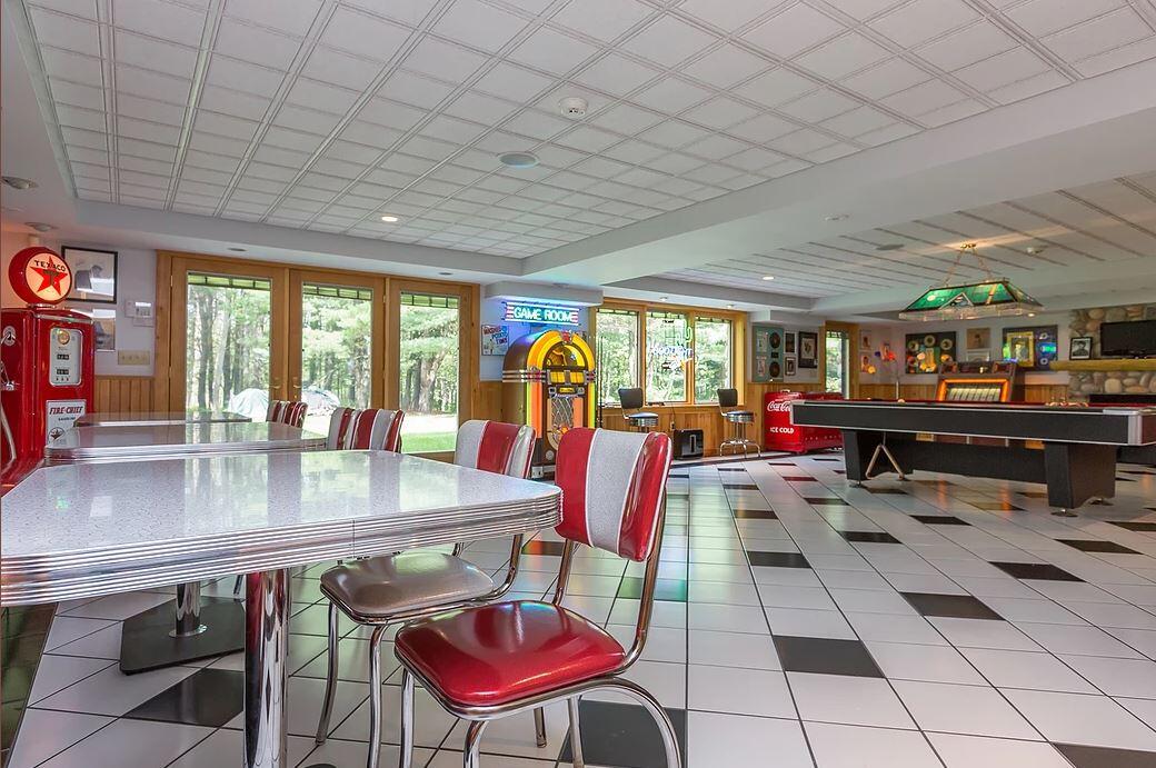 13 Federal Street Alfred, ME 04002 - Photo 79 of 84 50s room 2