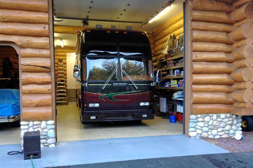 13 Federal Street Alfred, ME 04002 - Photo 10 of 84 garage with bus