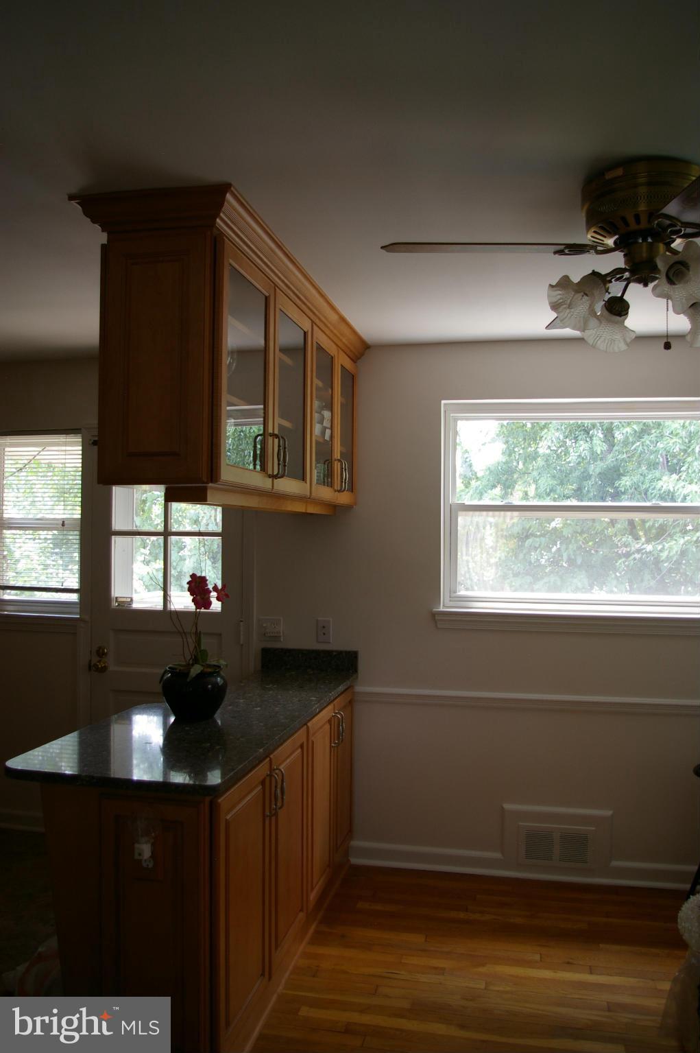 807 Rittenhouse Street Hyattsville, MD 20783 - Photo 9 of 21 Kitchen