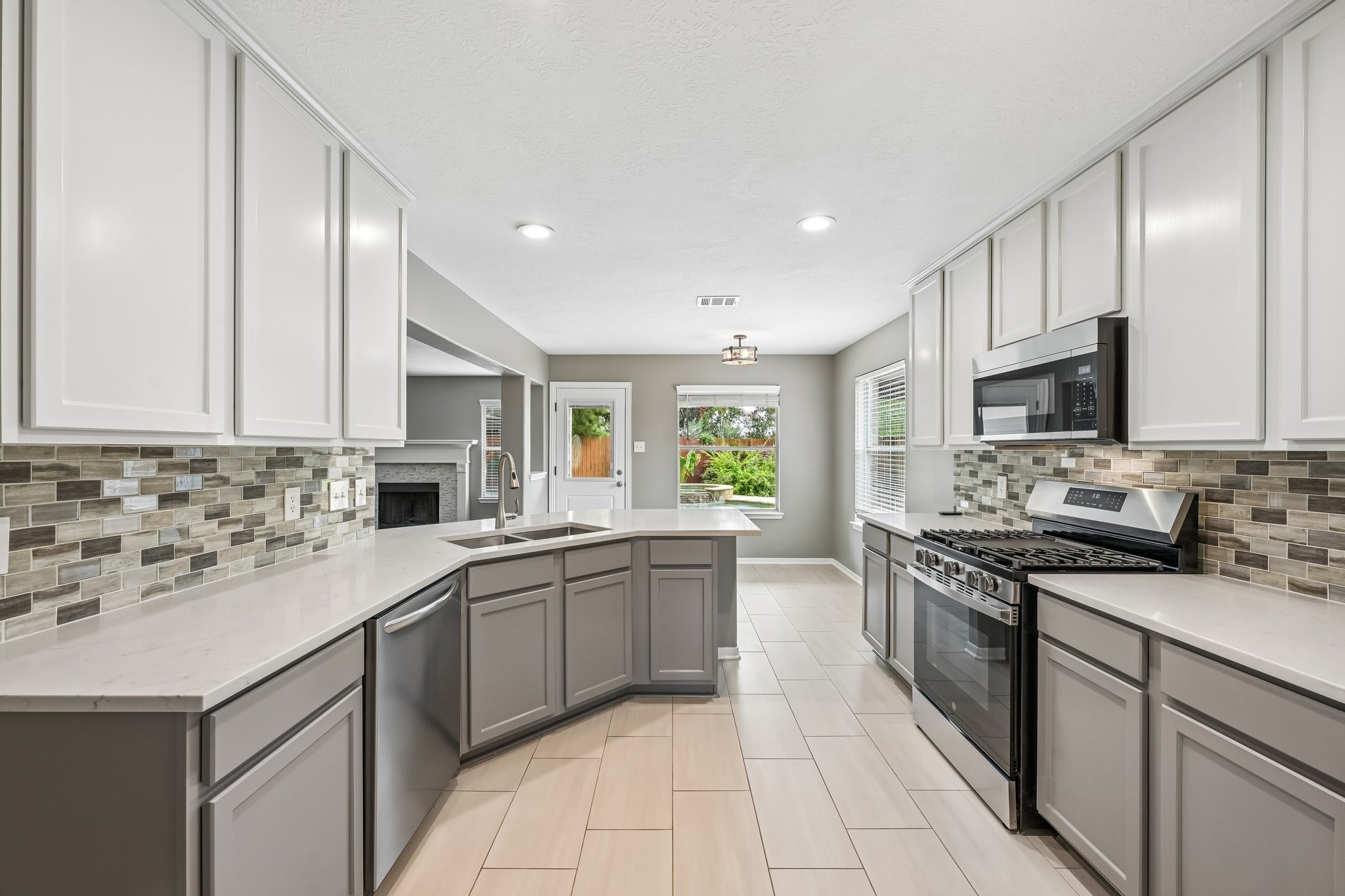 4519 Bridgestone Point Drive Spring, TX 77389 - Photo 14 of 42