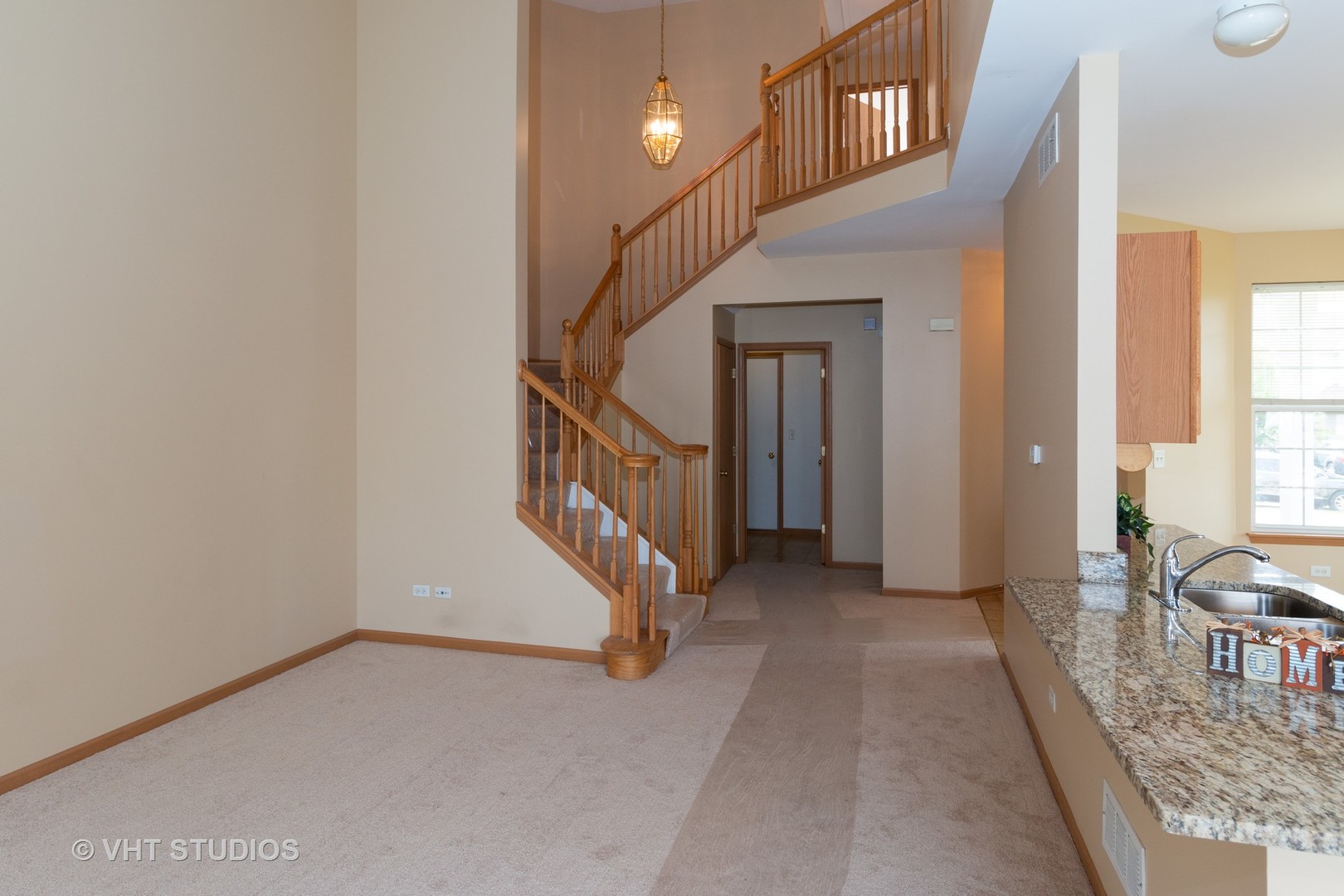 545 Maggie Lane Romeoville, IL 60446 - Photo 2 of 23 a view of an entryway with a livingroom