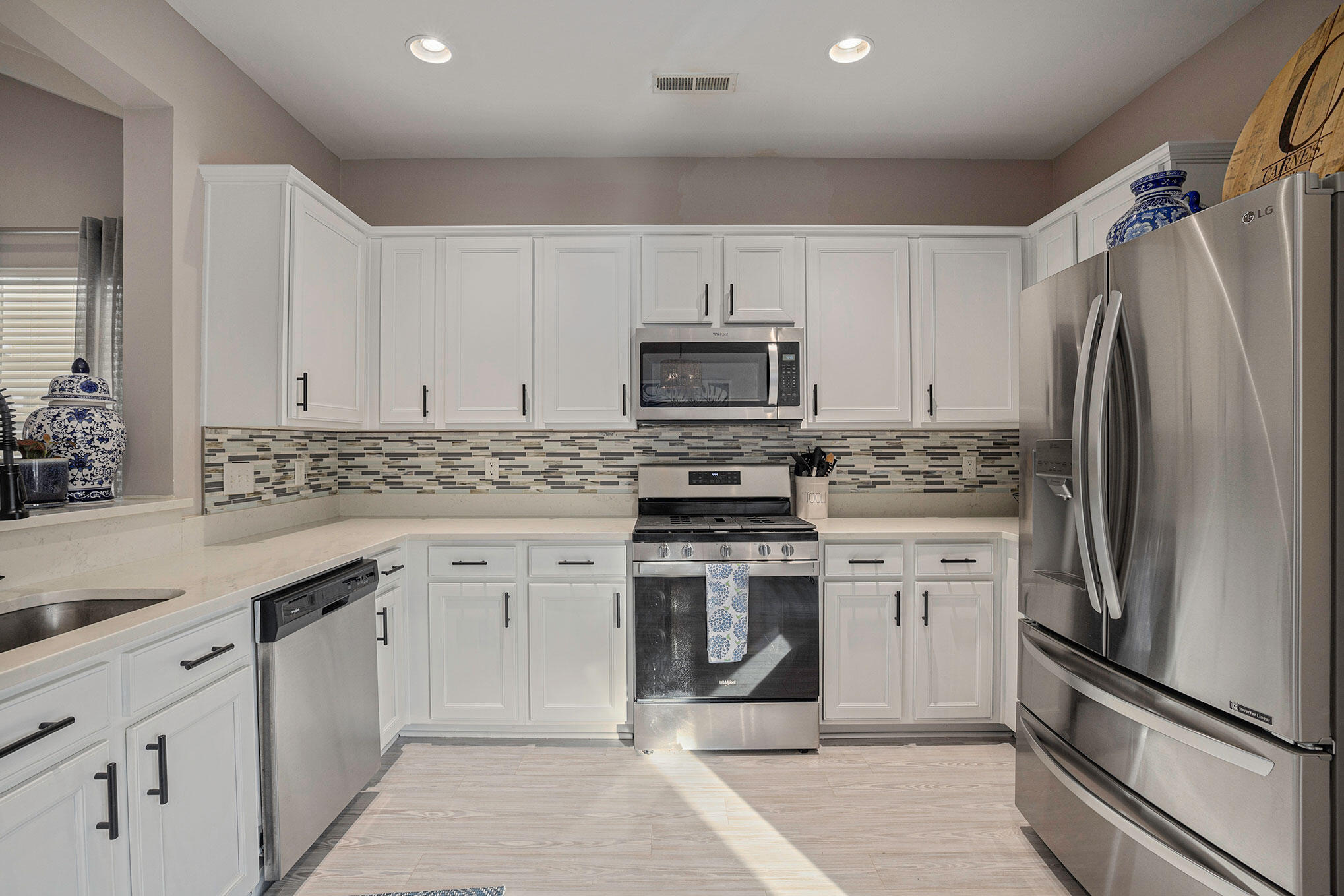 3137 Cold Harbor Way Charleston, SC 29414 - Photo 12 of 39 Kitchen