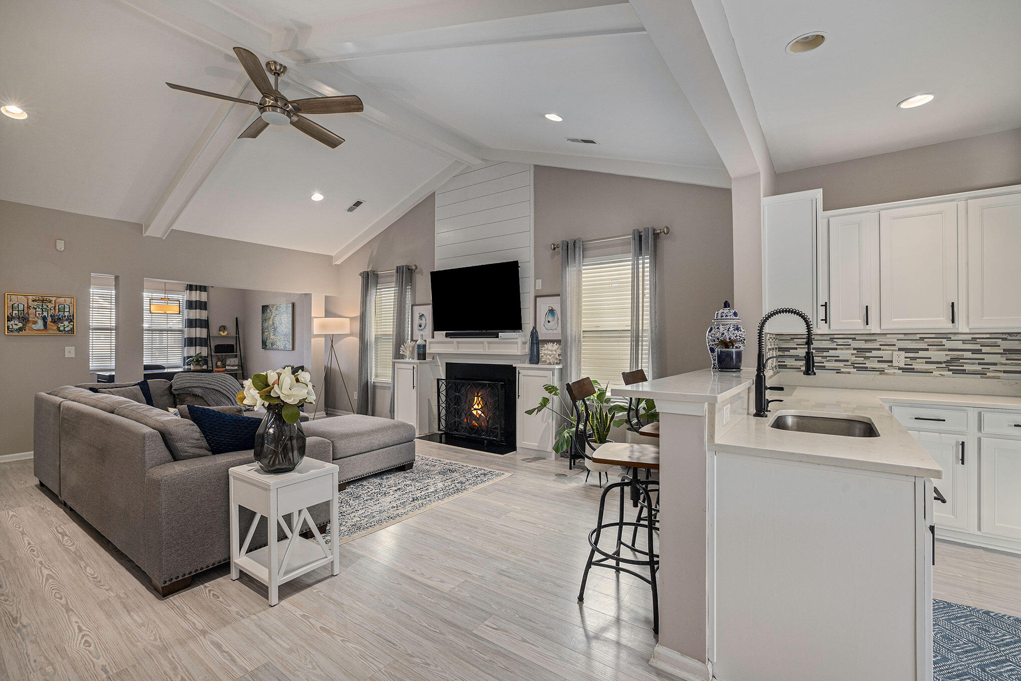 3137 Cold Harbor Way Charleston, SC 29414 - Photo 7 of 39 Living Space