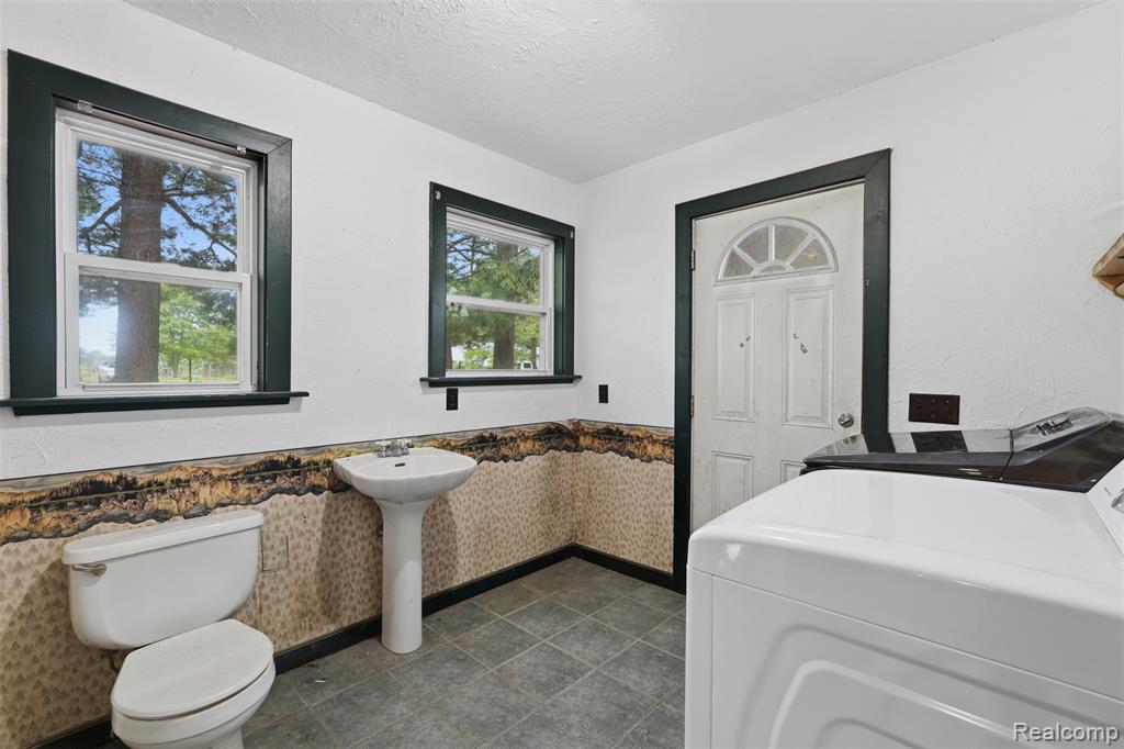 8573 West Lovejoy Road Byron, MI 48418 - Photo 14 of 41