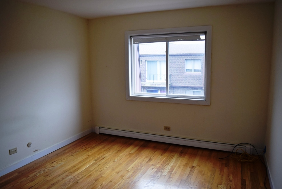 10473 Dearlove Road, Unit 6 Glenview, IL 60025 - Photo 11 of 21 an empty room with a window