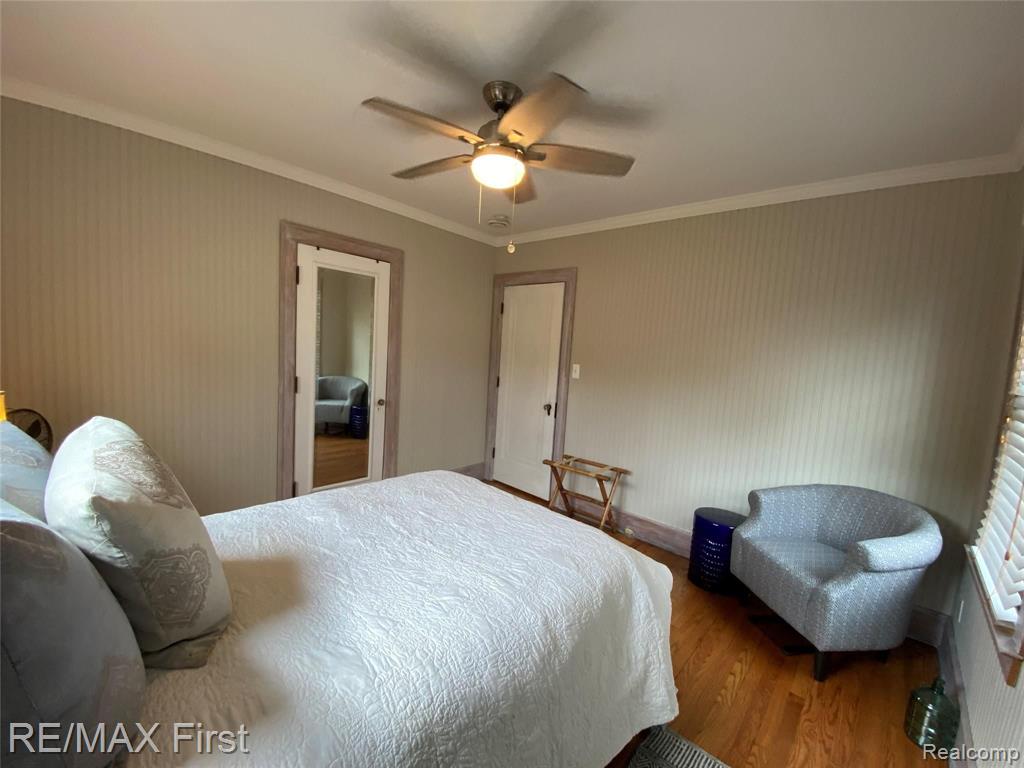 240 Fisher Road Grosse Pointe Farms, MI 48230 - Photo 29 of 54