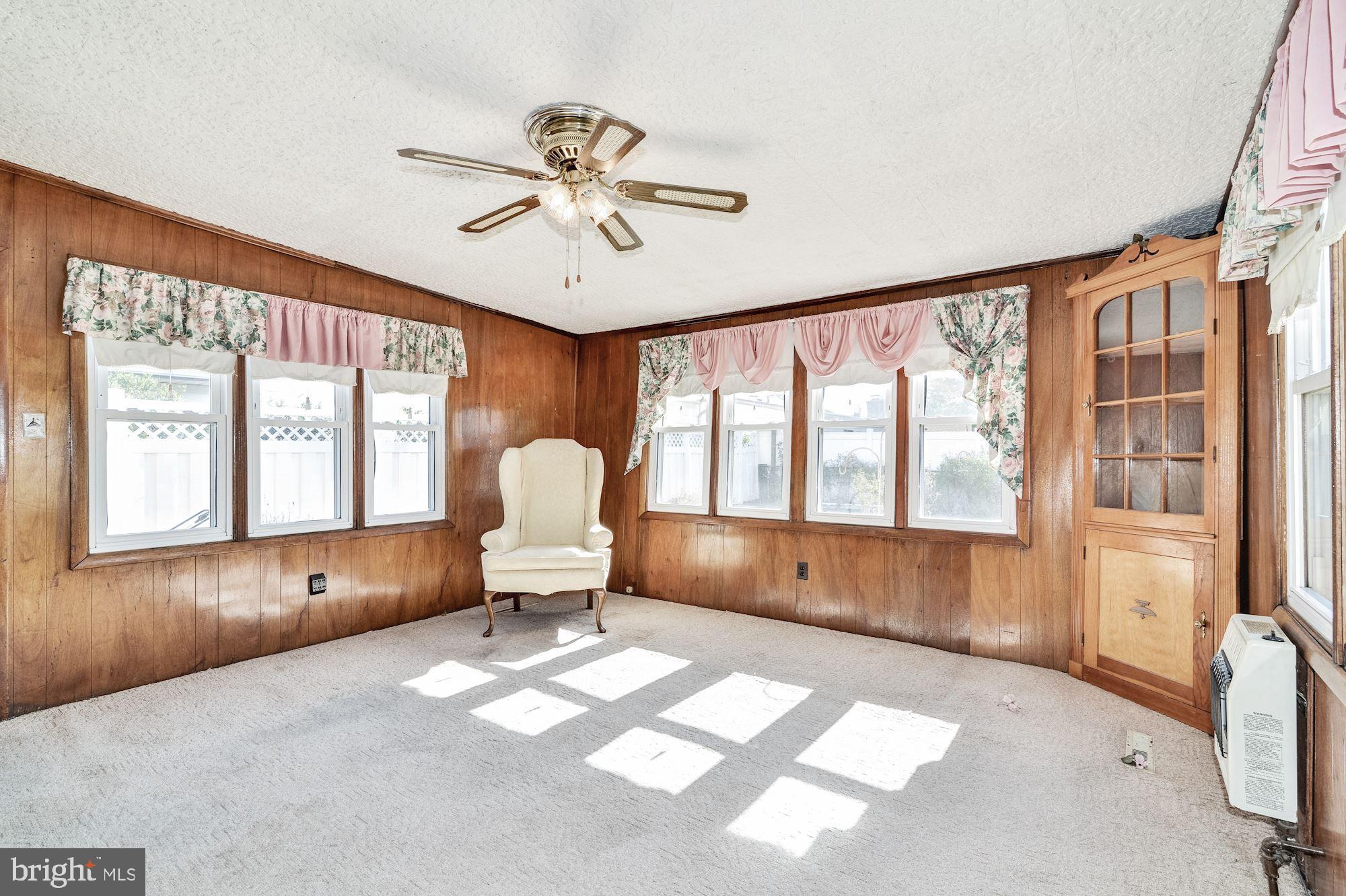474 Dewey Road Bellmawr, NJ 08031 - Photo 5 of 19 Large and Bright Family Room