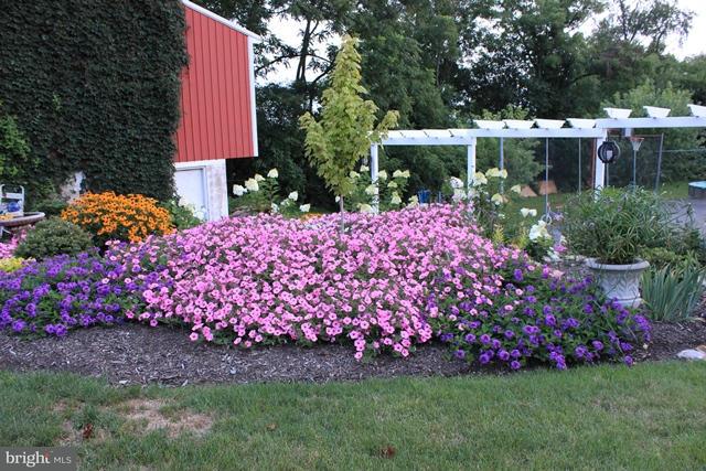 916 Mt Vernon Road Gap, PA 17527 - Photo 5 of 47 Gallery Image 5