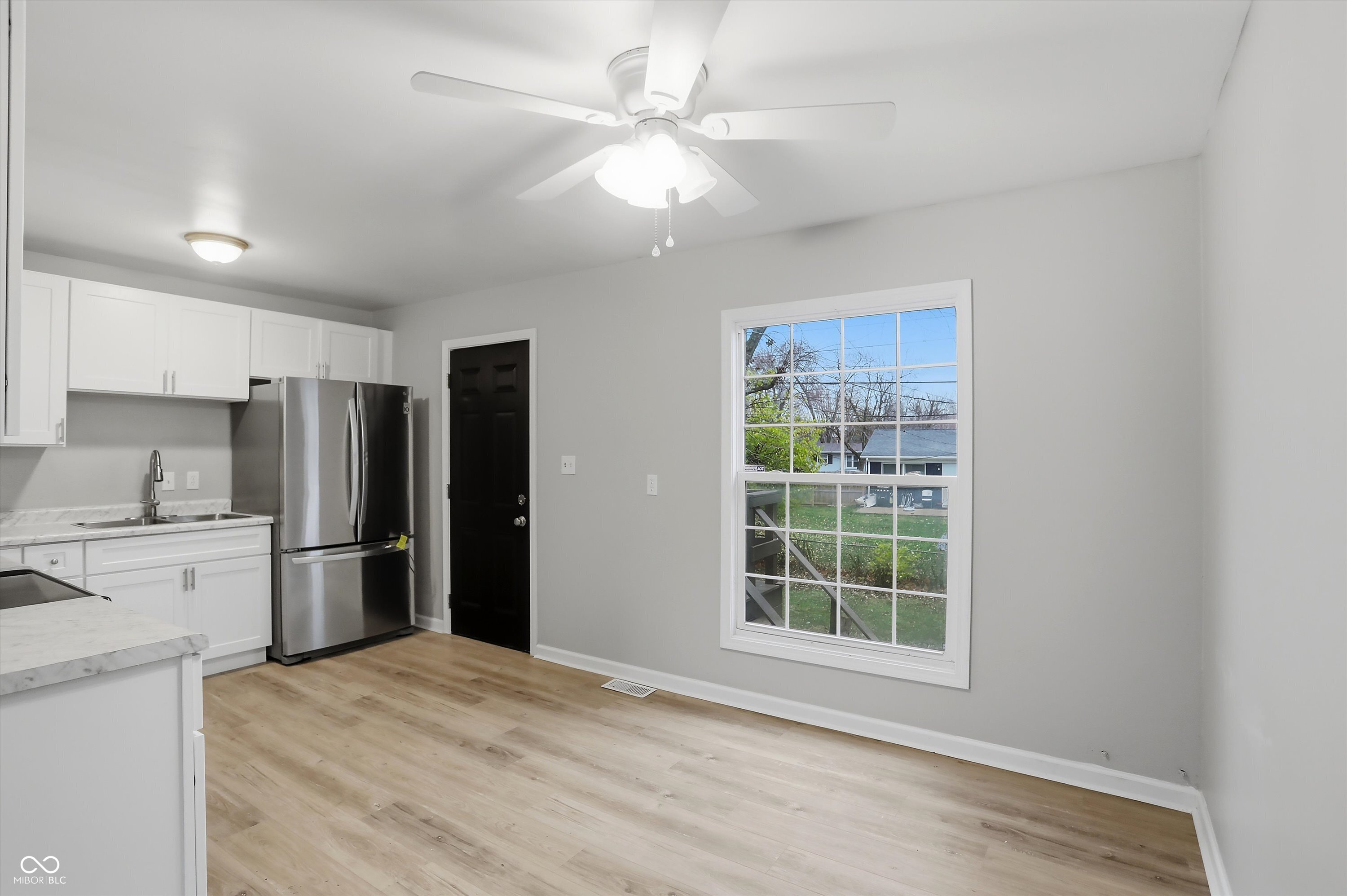 3909 Richelieu Court Indianapolis, IN 46226 - Photo 12 of 43