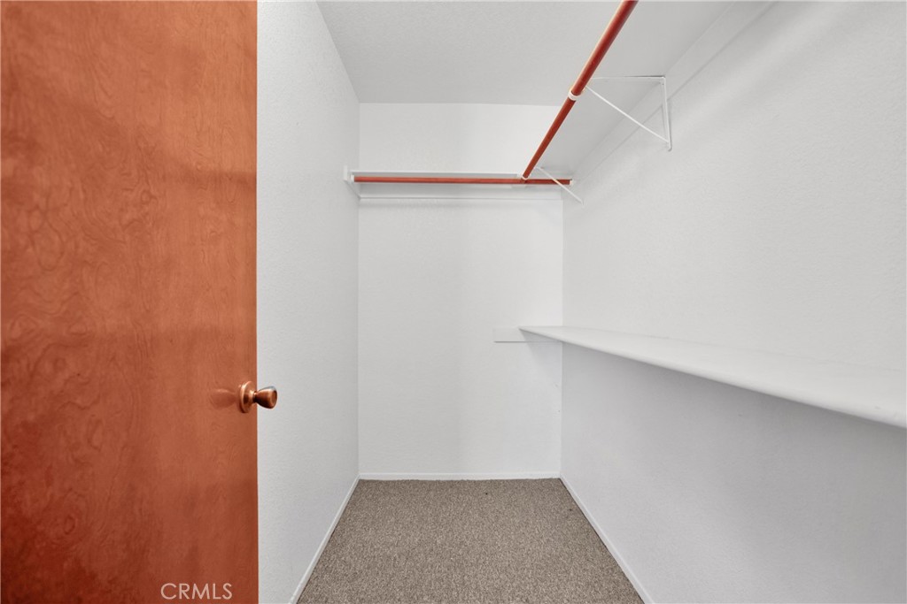 22544 Ojai Road Apple Valley, CA 92308 - Photo 16 of 20 a view of small space