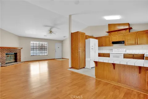 $395,000 | 22544 Ojai Road, Apple Valley, CA 92308