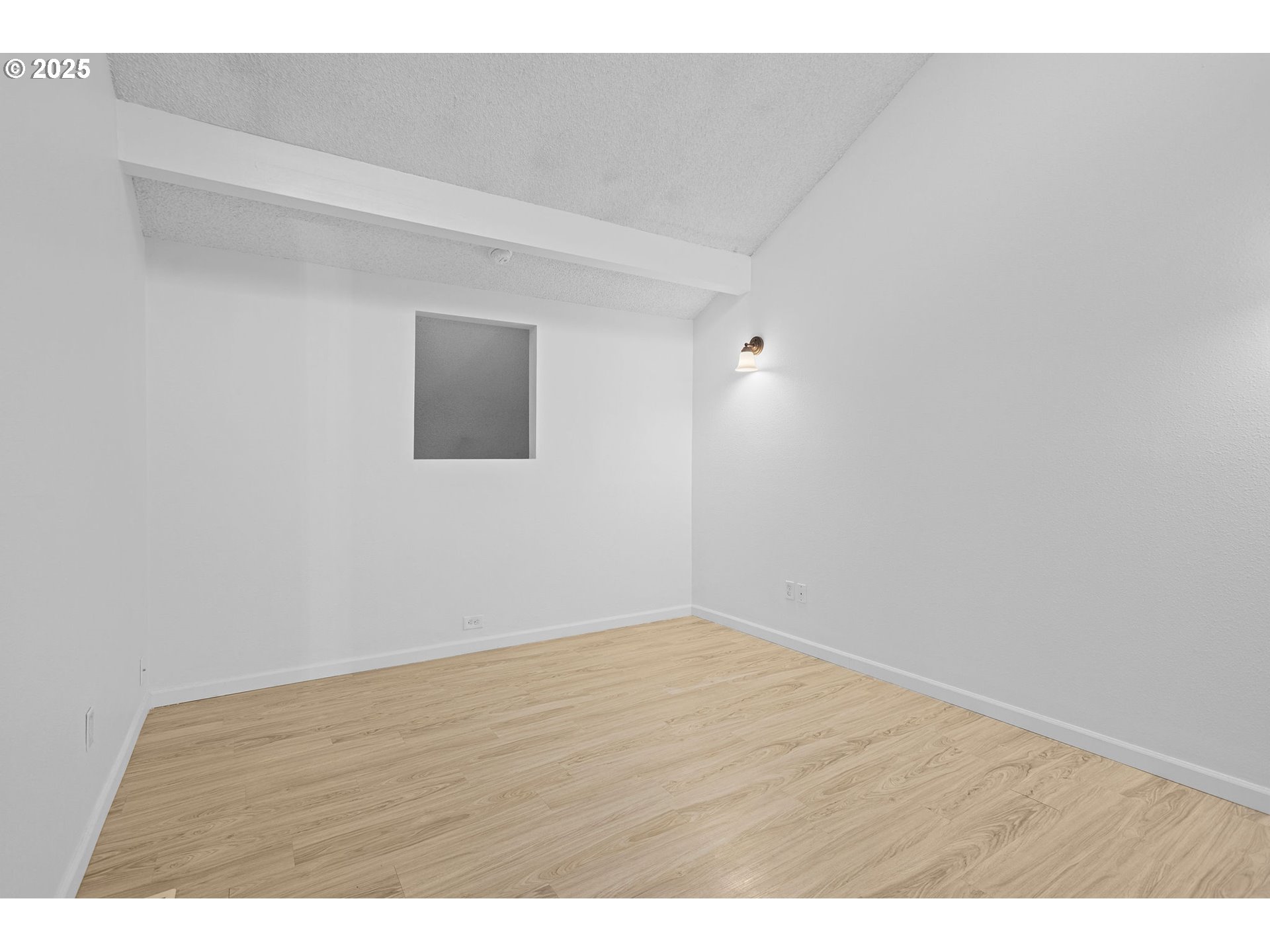 311 Northeast 85th Street, Unit R Vancouver, WA 98665 - Photo 25 of 34 a view of an empty room