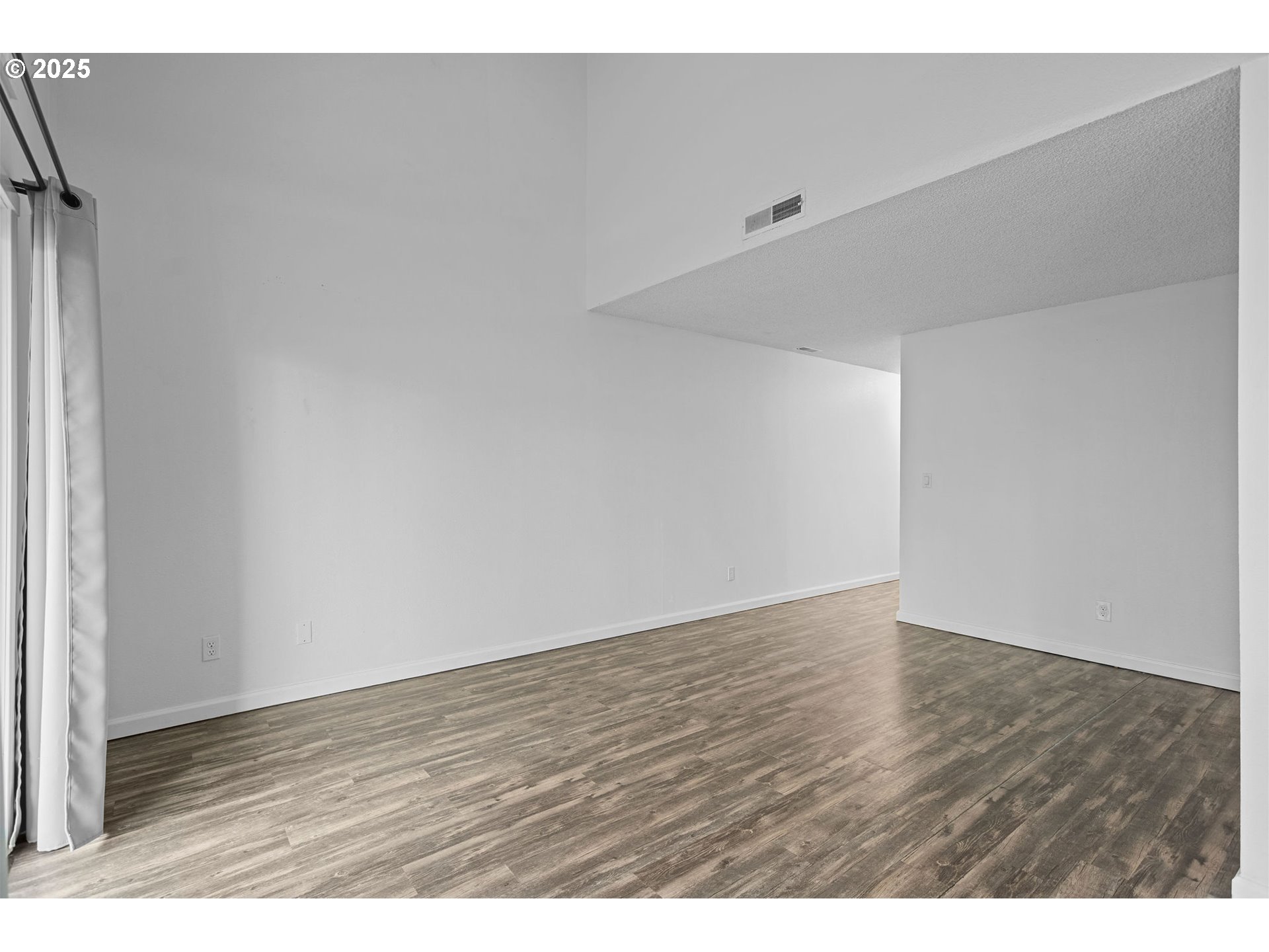 311 Northeast 85th Street, Unit R Vancouver, WA 98665 - Photo 8 of 34 a view of an empty room