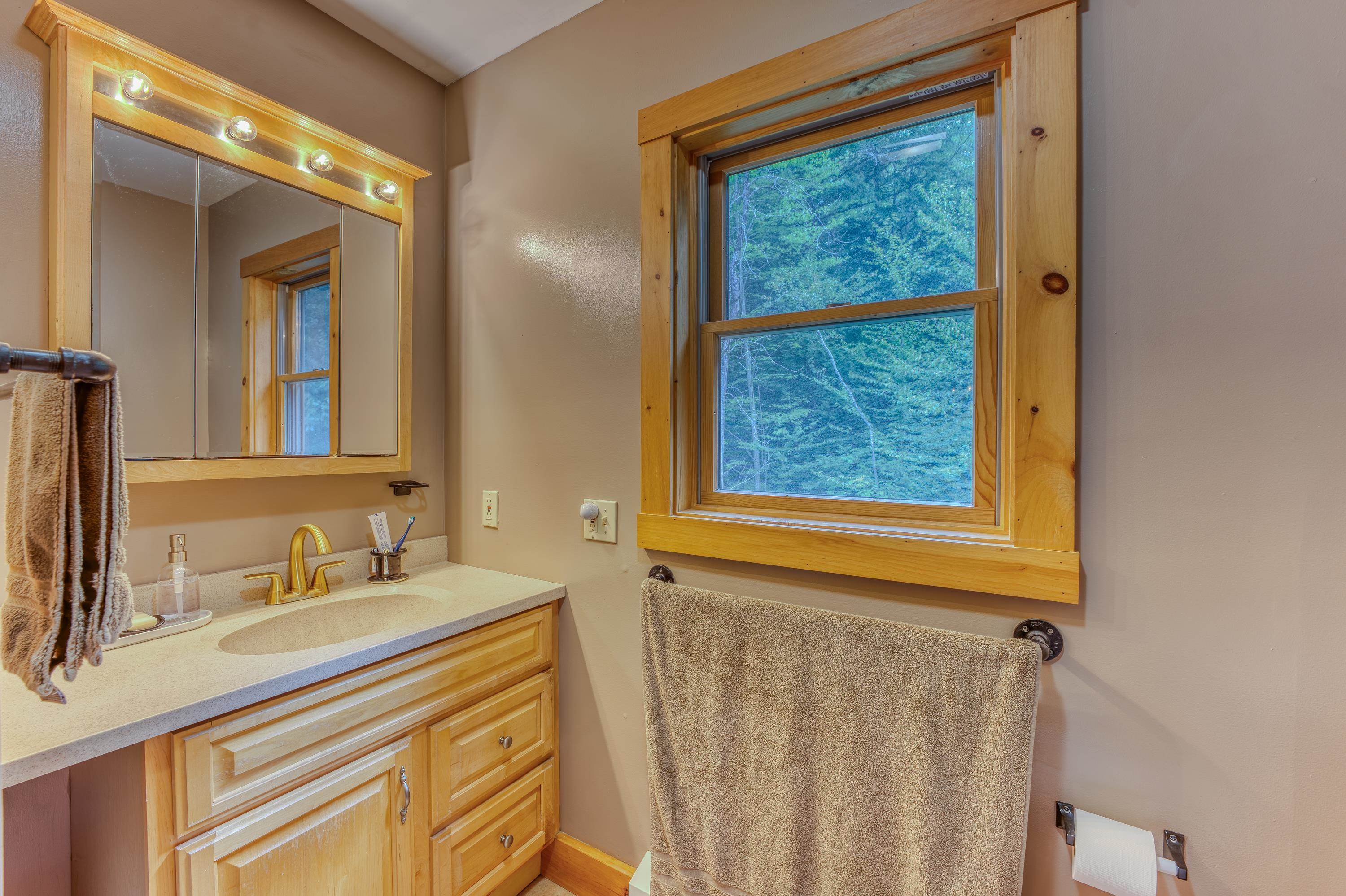 443 Eastside Road North Woodstock, NH 03262 - Photo 29 of 60