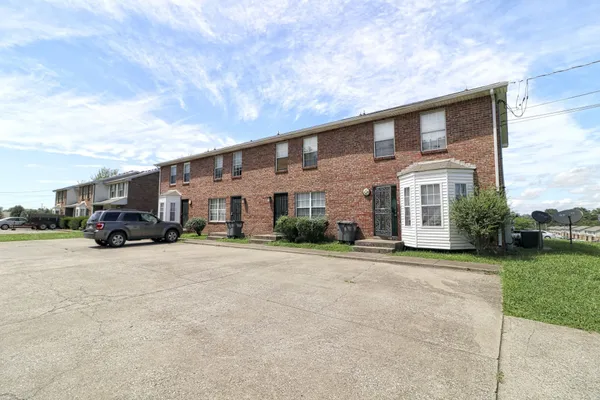 $510,000 | 2000 Tynewood Drive, Clarksville, TN 37042