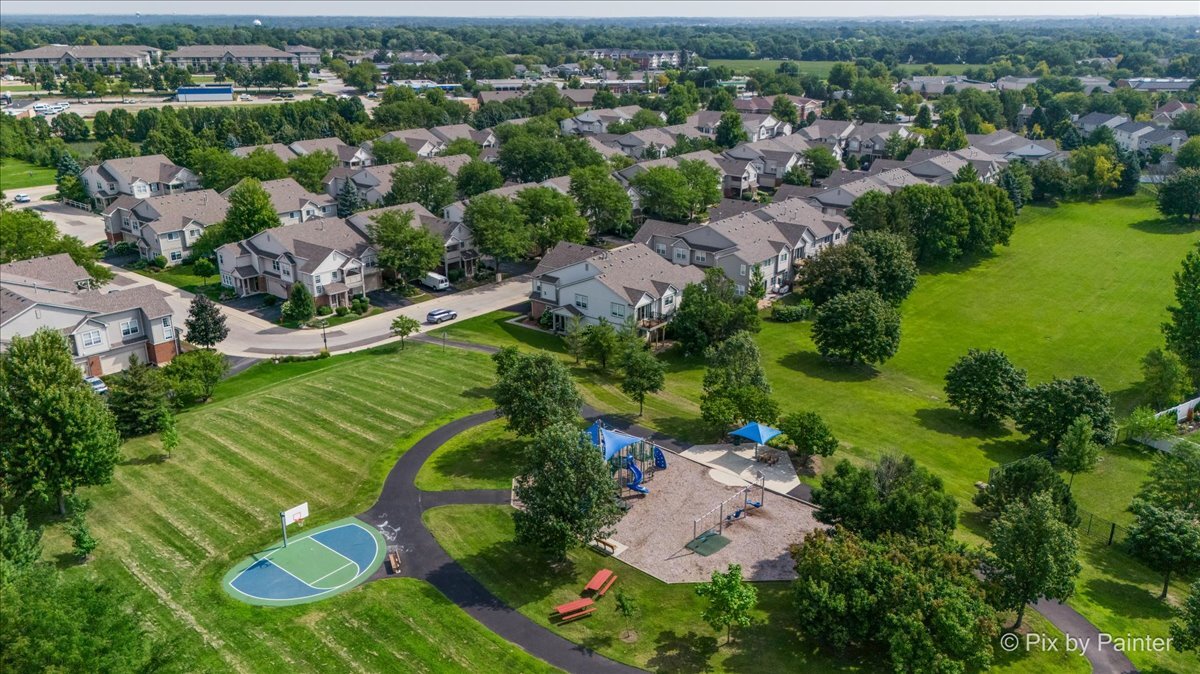 2138 Vanderbilt Drive Geneva, IL 60134 - Photo 18 of 18 an aerial view of residential houses with outdoor space