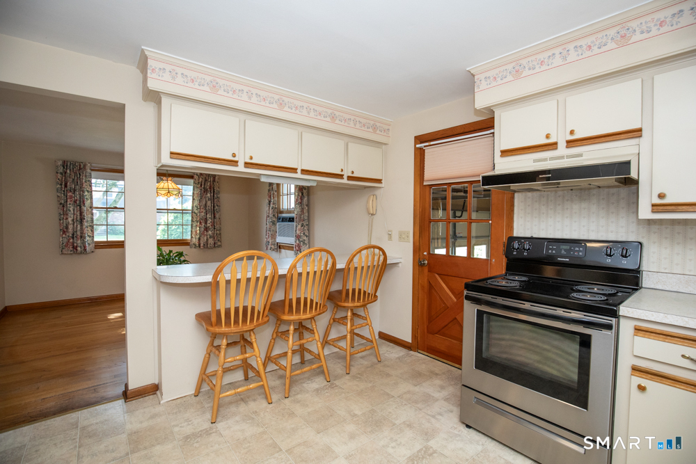 153 Fiesta Heights Meriden, CT 06451 - Photo 13 of 32 Kitchen