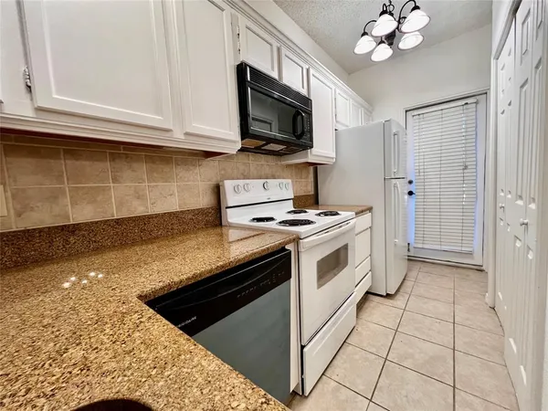$1,475 | 4800 West Lovers Lane, Unit 112, Dallas, TX 75209
