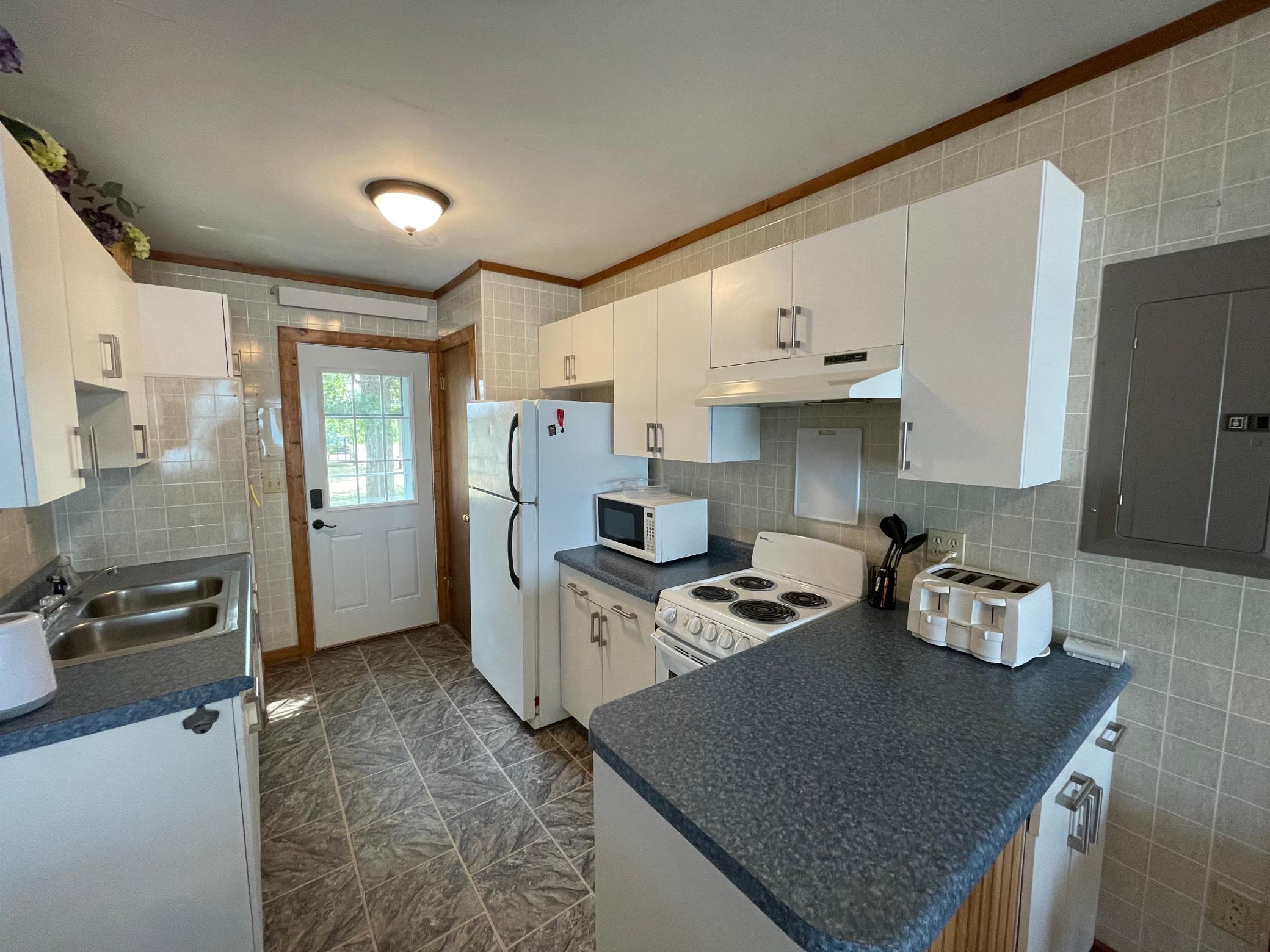 27096 Little Floyd Lake Road, Unit 3 Detroit Lakes, MN 56501 - Photo 6 of 10
