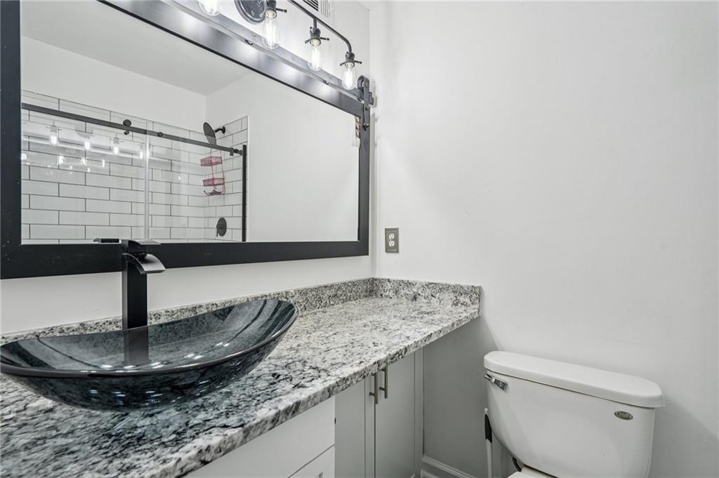 2071 Brian Way Decatur, GA 30033 - Photo 19 of 24