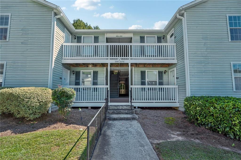 2071 Brian Way Decatur, GA 30033 - Photo 2 of 24