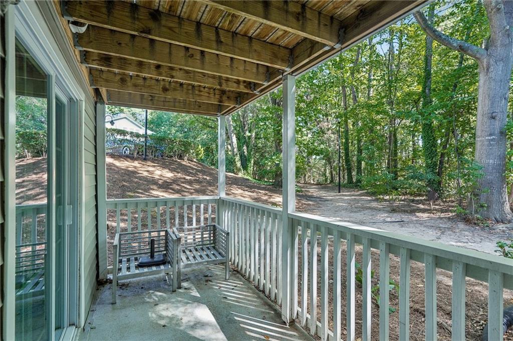 2071 Brian Way Decatur, GA 30033 - Photo 3 of 24