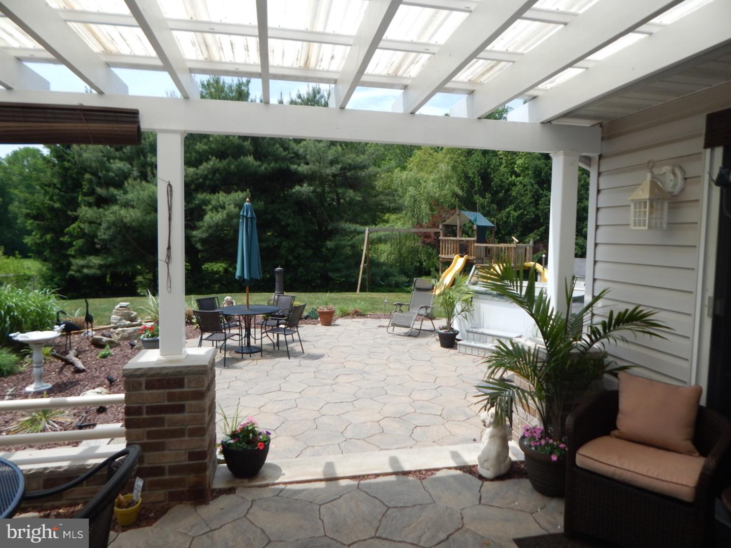7 Merrick Road Hamilton, NJ 08691 - Photo 14 of 25 Patio