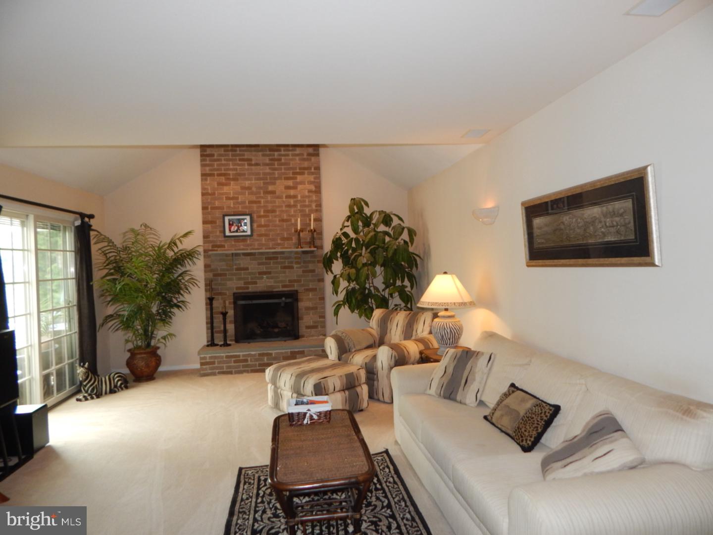 7 Merrick Road Hamilton, NJ 08691 - Photo 9 of 25 Family Room