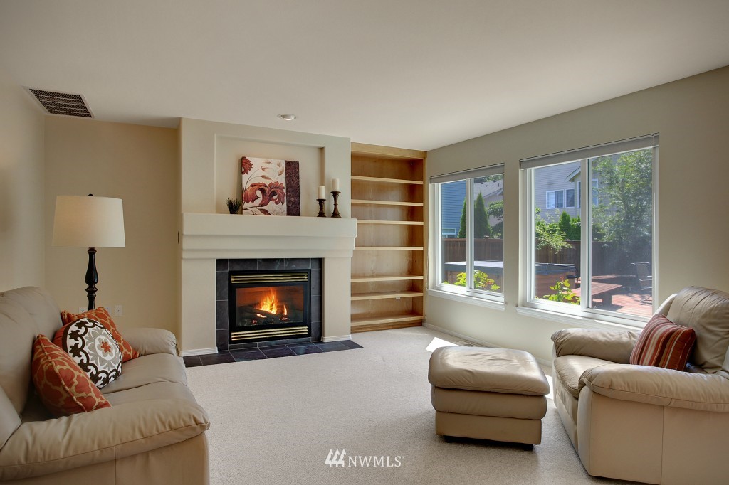 18349 160th Place Southeast Renton, WA 98058 - Photo 11 of 22 Gallery Image 11