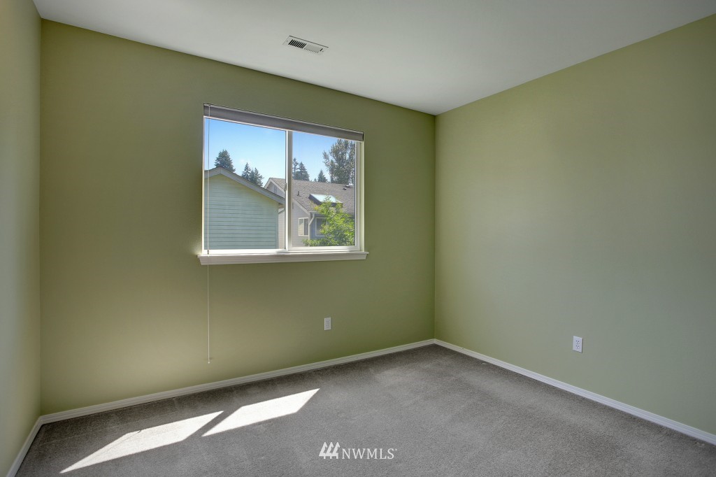 18349 160th Place Southeast Renton, WA 98058 - Photo 13 of 22 Gallery Image 13